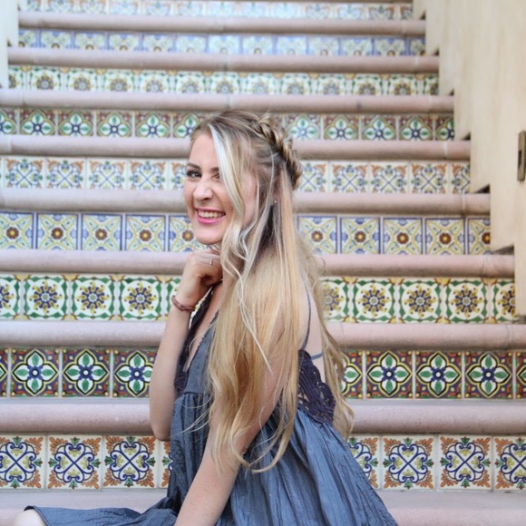 Profile Picture of Haley Gates (@haleygates) on Poshmark