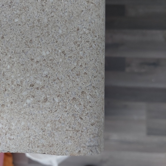 Profile Picture of V Lachina (@veliacaceres) on Poshmark