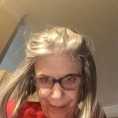 Profile Picture of Elise Scott Green (@green2_scott) on Twitter