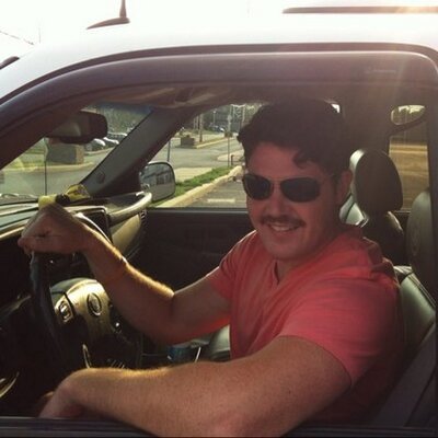 Profile Picture of Dan Pilon (@Danimal_27) on Twitter