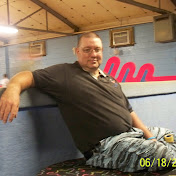 Profile Picture of Robert Rhea (@MrRheazor) on Youtube
