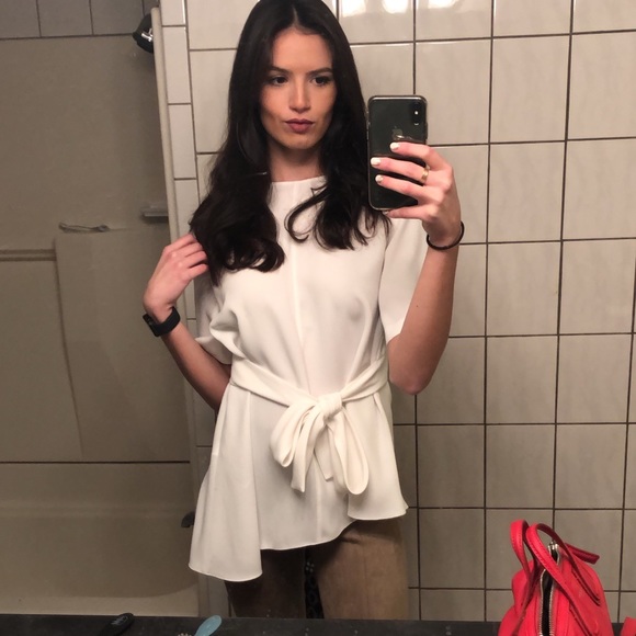 Profile Picture of Brianna Hartmann (@brihartmann) on Poshmark