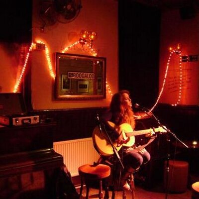 Profile Picture of Clare Thorpe (@ClareThorpe1) on Twitter