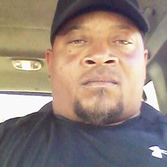 Profile Picture of robertbascomb (@robertbascomb) on Tiktok