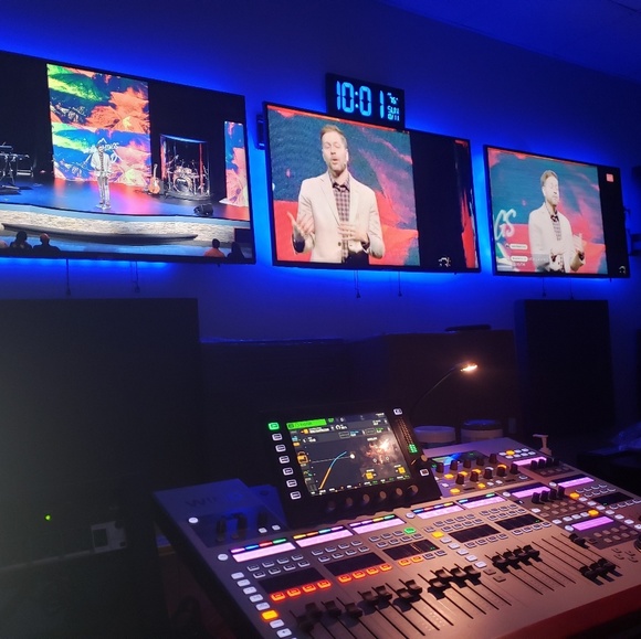 Joel Mcmillan - Poshmark Profile Picture of Joel Mcmillan (@bigmc1475) on Poshmark