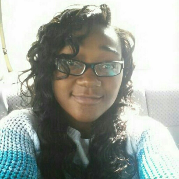 Profile Picture of Jemema Mcclaren (@jemsmile) on Poshmark