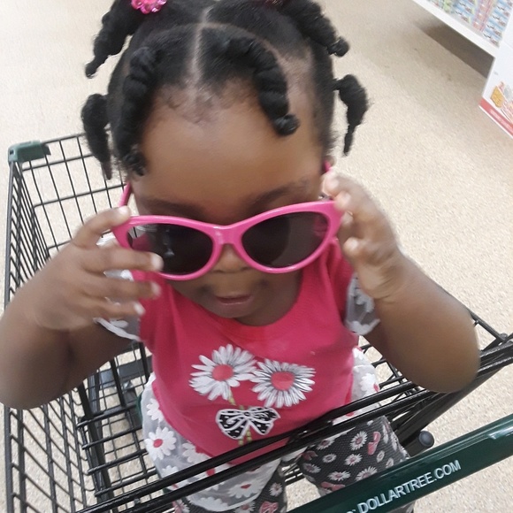 Profile Picture of Valene Sanders (@queenlene73) on Poshmark