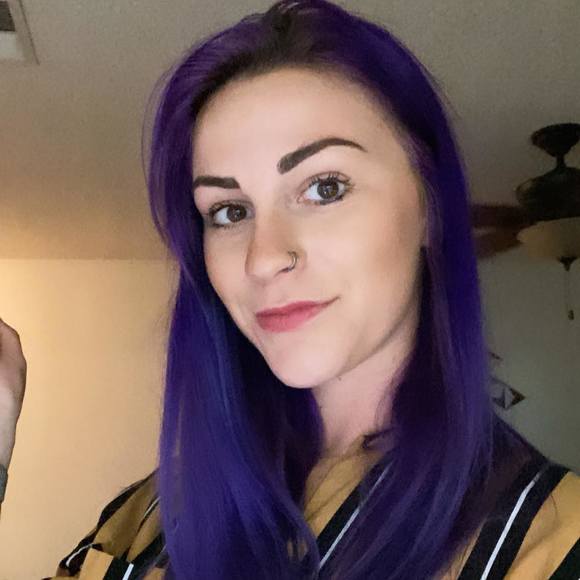 Profile Picture of Megan Maccoy (@mmaccoy) on Poshmark