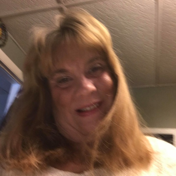 Profile Picture of Danielle Denney (@kenzie51199) on Poshmark