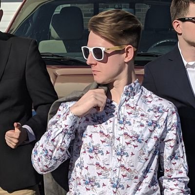 Profile Picture of James (@Morning__Dew_) on Twitter