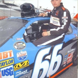 Profile Picture of Sean Vardell (@mylifeinthefastlane) on Myspace