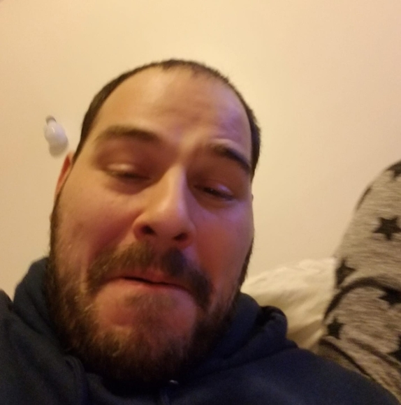 Profile Picture of Ray Bates (@raybates94) on Poshmark