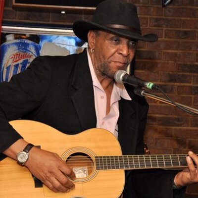 Profile Picture of Ira Walker (@MusicHealer) on Twitter