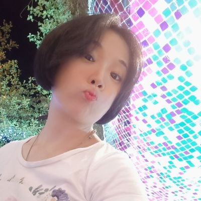 Profile Picture of Joy Chen (@Joychenjoy888) on Twitter