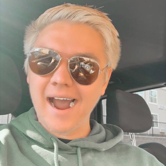 Profile Picture of Logan Calhoun (@logancalhoun12) on Poshmark