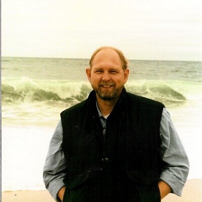 Profile Picture of John Hinds (@johnhindsart) on Twitter