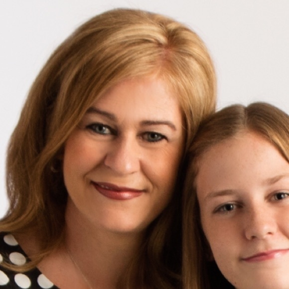 Profile Picture of Crystal Rawson (@crystalrawson) on Poshmark