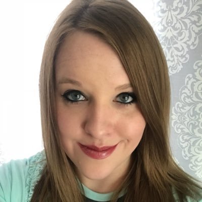 Profile Picture of Allison Wik (@apugh21) on Twitter