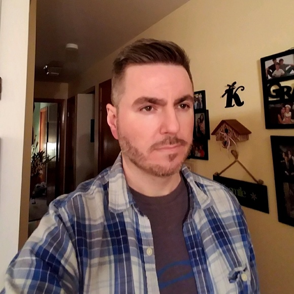 Profile Picture of Joe Montgomery (@jmontgomery227) on Poshmark