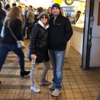 Profile Picture of Kristi Kemper (@krhalliburton) on Twitter