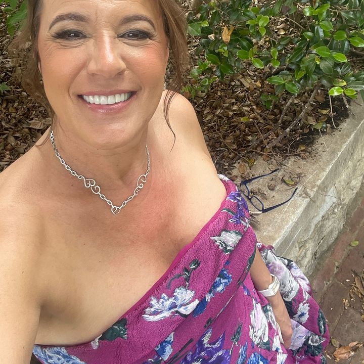 Profile Picture of Stephanie (@@dangsissy) on Tiktok
