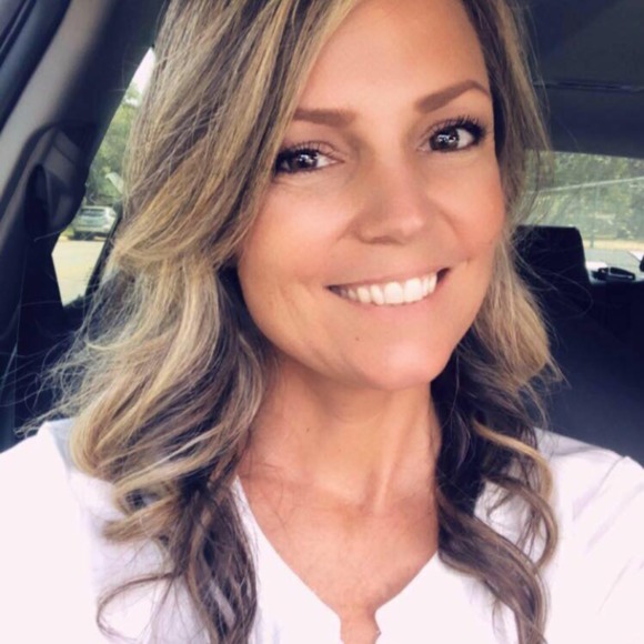 Profile Picture of Melissa Daniels beck (@mdaniels777) on Poshmark