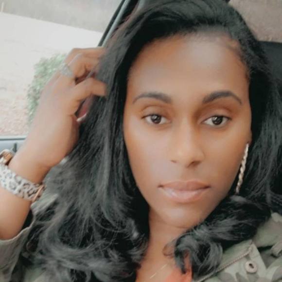 Profile Picture of Bettye Hooks (@bnh09764) on Poshmark