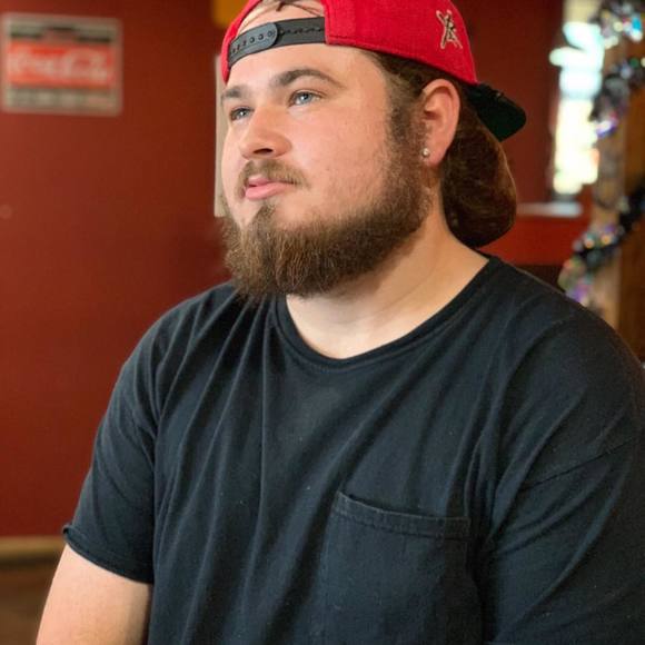 Profile Picture of Daniel Blakey (@danielblakey) on Poshmark