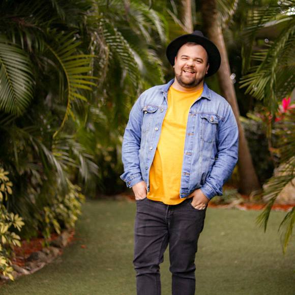 Profile Picture of Daved Hall (@williamdaved) on Poshmark