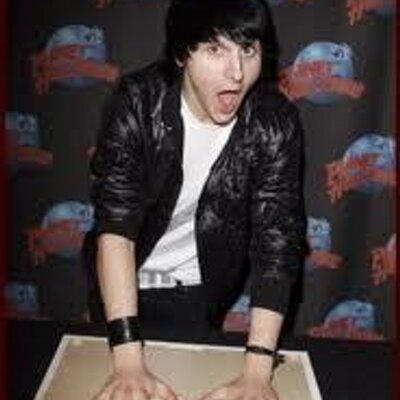 Profile Picture of Caitlin McHenry (@@MitchelMs1fan) on Twitter