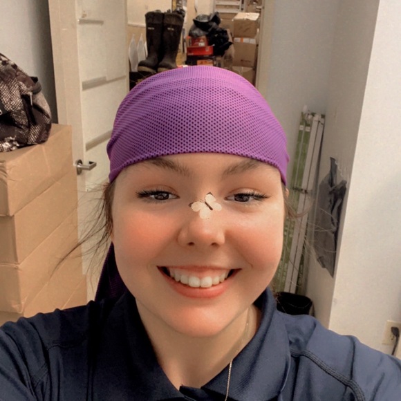 Profile Picture of Haley Carriere (@haley_carriere) on Poshmark