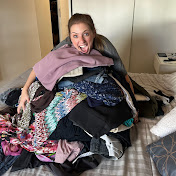 Profile Picture of Você Usa Tudo Que Tá No Seu Armário? - Julia Wolff (@VoceUsaTudoQueEstaNoSeuArmario) on Youtube