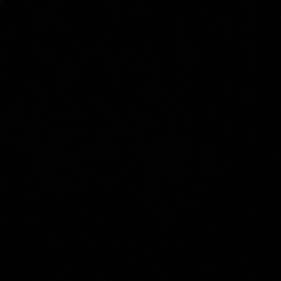 Profile Picture of Luis Nieves (@luisss357) on Poshmark