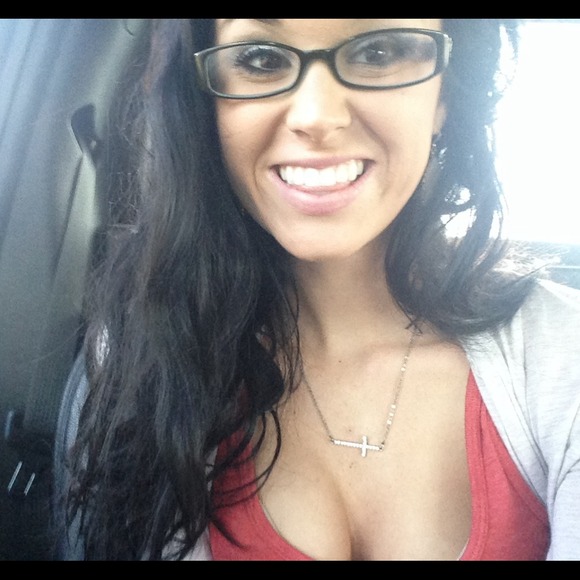 Profile Picture of Jesse Stracner (@jesse_stracner) on Poshmark