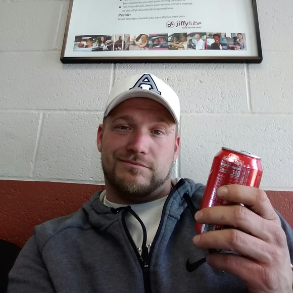 Profile Picture of Justin Burke (@jburke62) on Poshmark