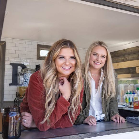 Profile Picture of Jess Thomas (@jessthomas685) on Poshmark