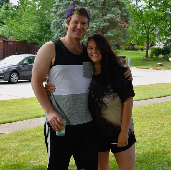 Profile Picture of Holly Kuznik (@chicken1227) on Poshmark