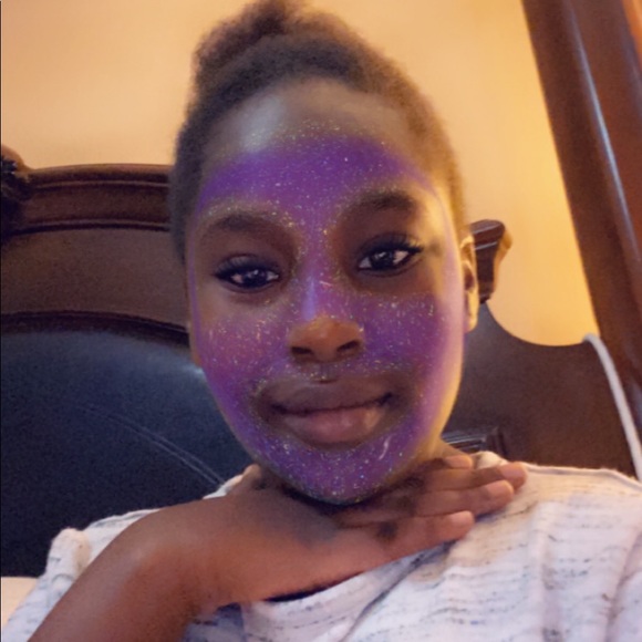 Profile Picture of Maha Tabit (@mahatabit_vowla) on Poshmark