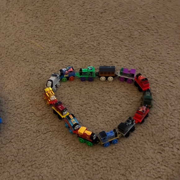 Profile Picture of Lisa Rowley (@daxsma) on Poshmark