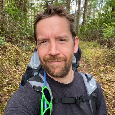 Profile Picture of Sean Carvajal (@seaninvan) on Twitter