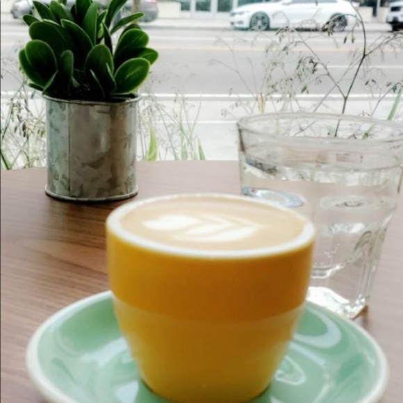 Profile Picture of Rayan Azhari (@razhari) on Poshmark