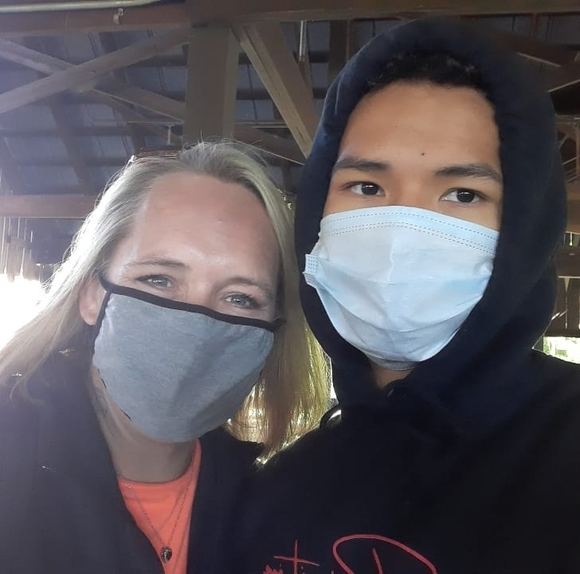 Profile Picture of Danielle Monday (@daniellemonday) on Poshmark