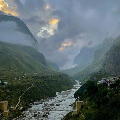 Profile Picture of Tyrone M. Jackson (@karlmanstein) on Twitter