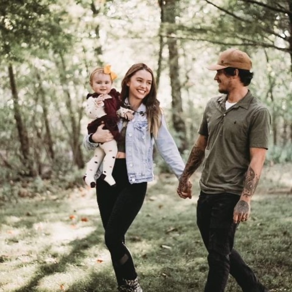 Profile Picture of Connor Lyerla (@connorlyerla) on Poshmark