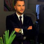 Profile Picture of 西村誠之    Jayne Thompson (@rrtt337239) on Instagram