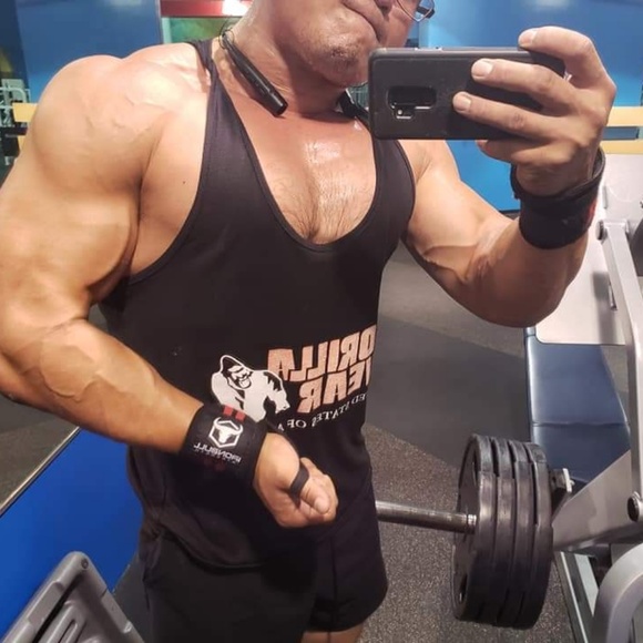 Sol Lee - Poshmark Profile Picture of Sol Lee (@swolesol) on Poshmark