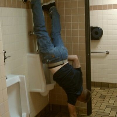 Profile Picture of Aaron Colby (@capitaninsanity) on Twitter