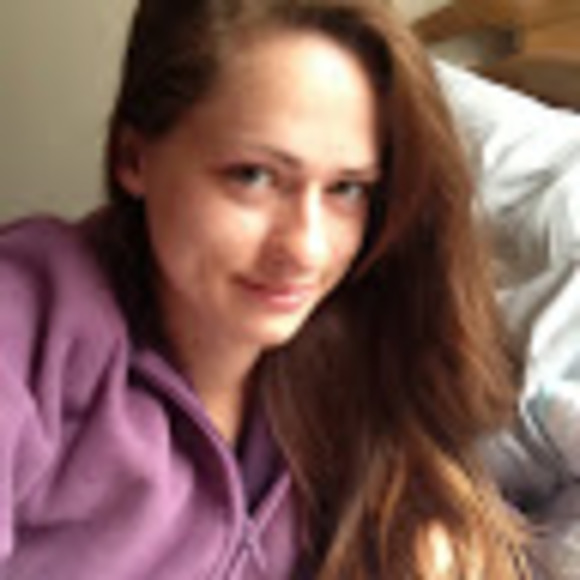 Profile Picture of Jillian Harper (@jillharper518) on Poshmark