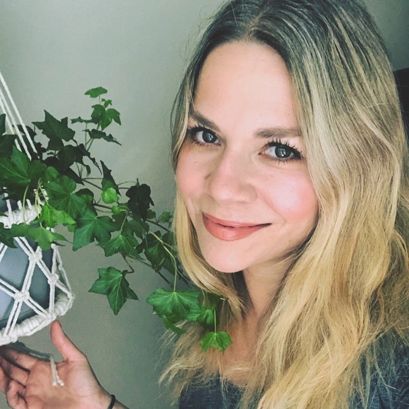 Profile Picture of Isabel Ballesteros (@guera1611) on Poshmark