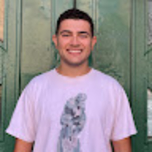 Profile Picture of Dominick Constas (@dkdcs) on Poshmark